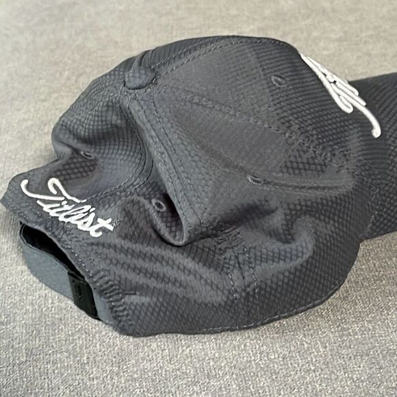 Titleist Adjustable Golf Hat Cap One Size - Picture 2 of 4
